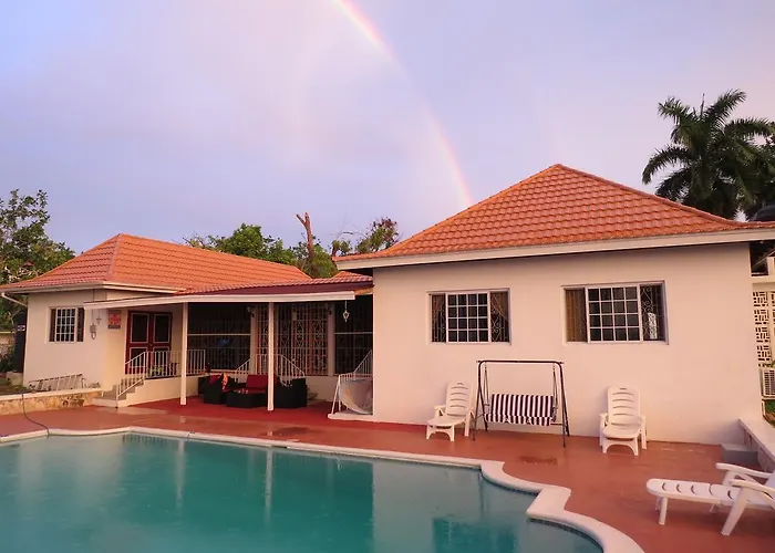 Bed & Breakfast The Retreat @ A Piece Of Paradise Montego Bay