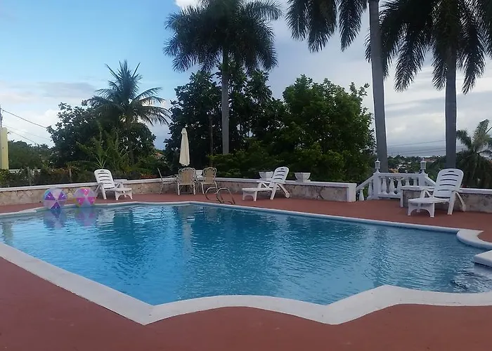 The Retreat @ A Piece Of Paradise Bed & Breakfast *